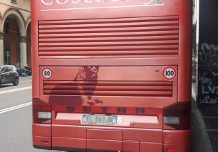 Bus 76 seats